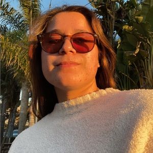 Meet your Posher, Ariana